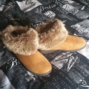 isotoner Microsuede Boot Slippers - Size 6.5 - 7